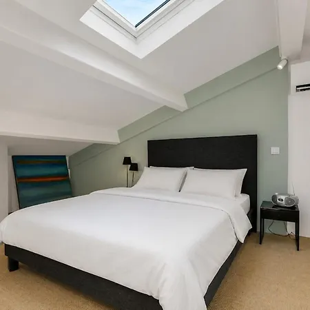 Duplex A 50 Metres De La